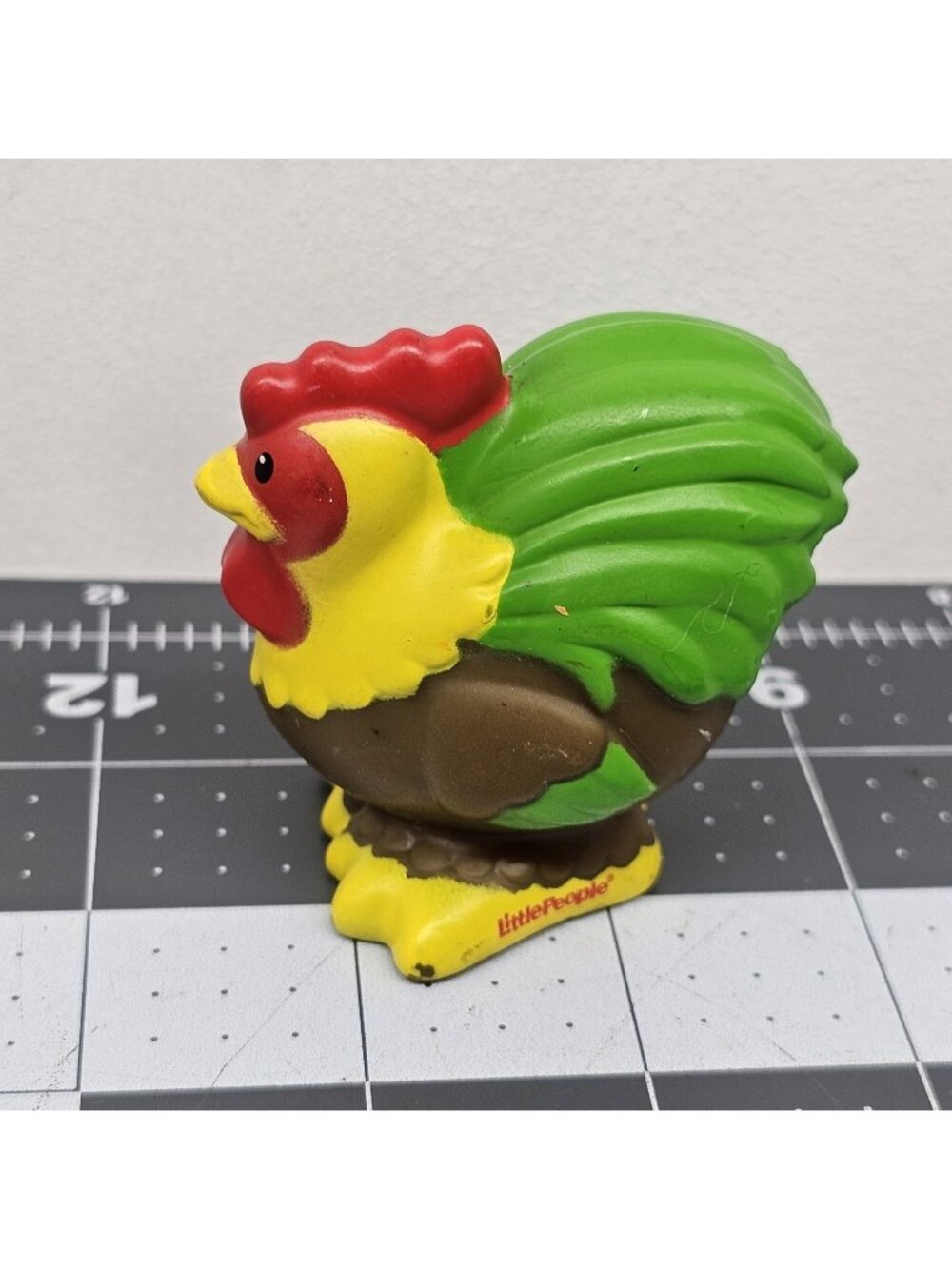 Fisher-Price Little People Farm Barn Rooster Chicken Hen Colorful Egg Coop Toy